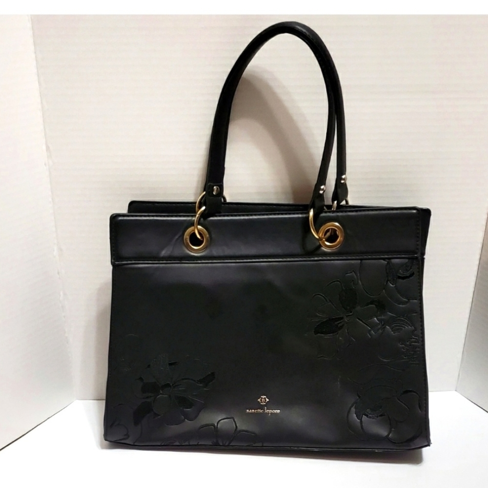 NANETTE LEPORE BLACK‎ FLOWER BAG..SIZE M/L
